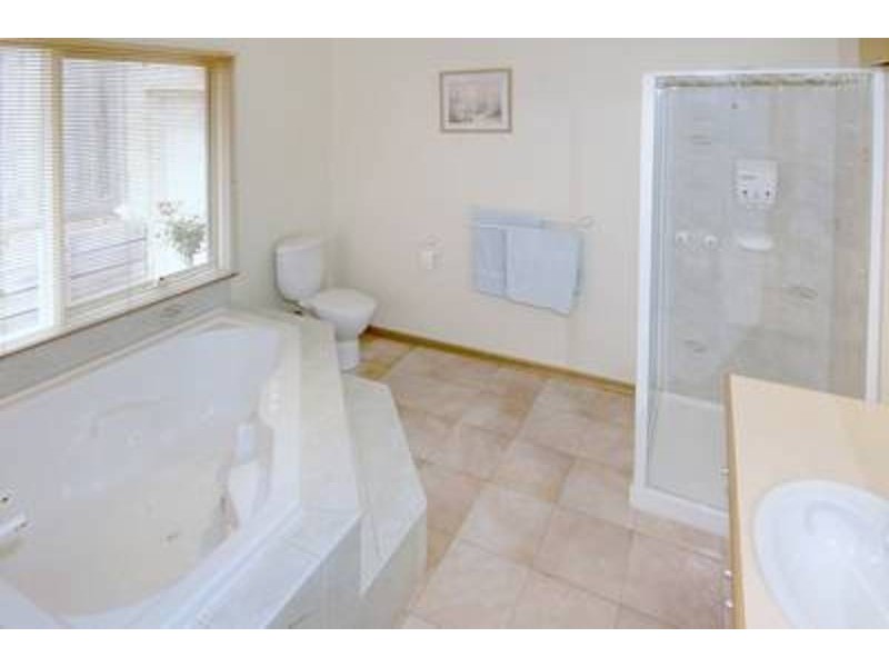 3 Birchbank Court, Leopold VIC 3224