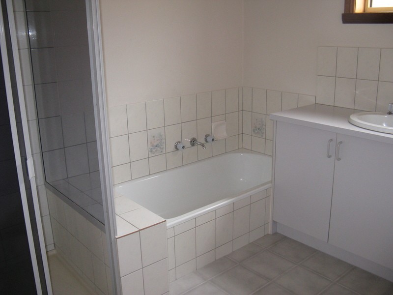 1/19 Hazelwood Crescent, Leopold VIC 3224