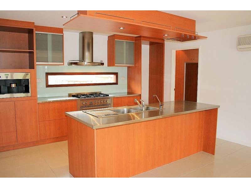 11 Moonaree Road, Leopold VIC 3224