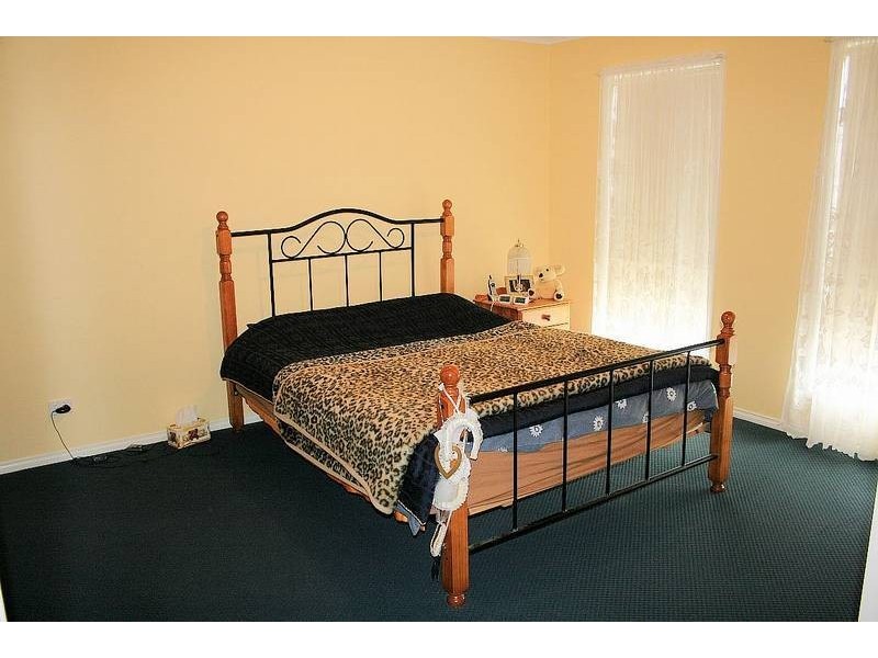 3 Newbank Court, Leopold VIC 3224