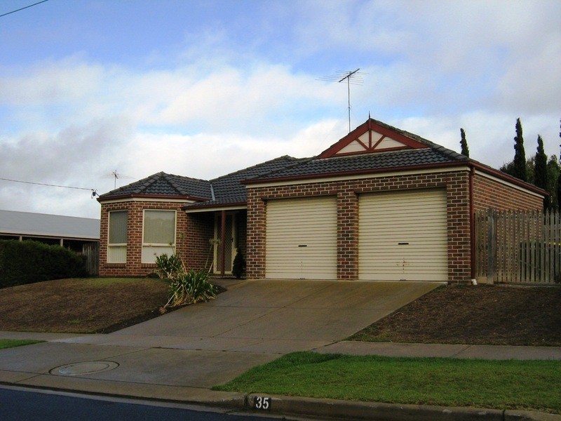 35 Roditis Drive, Ocean Grove VIC 3226