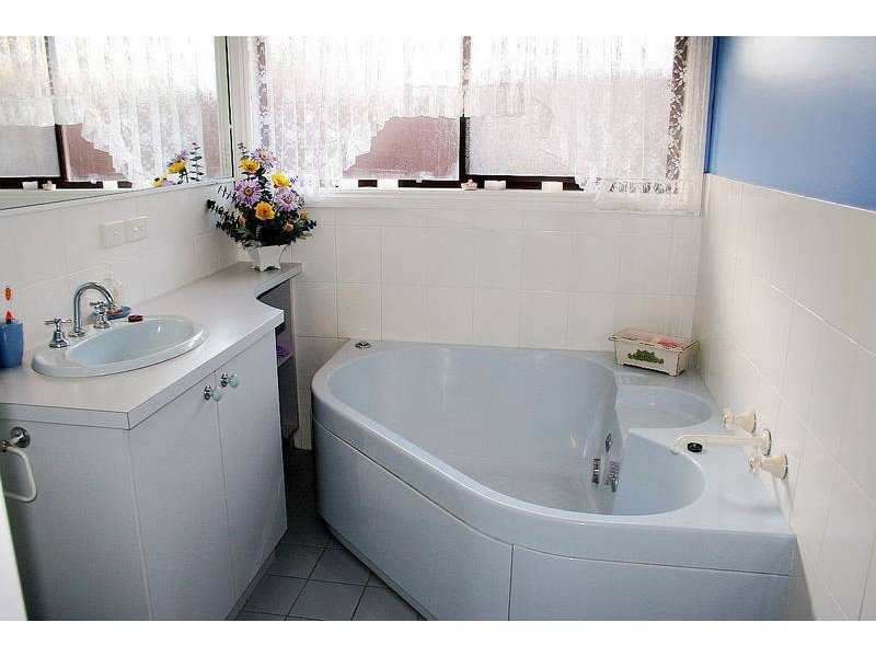 38 Kensington Road, Leopold VIC 3224