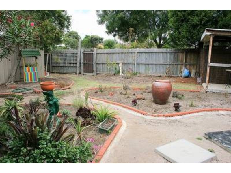42 Allambie Street, Leopold VIC 3224