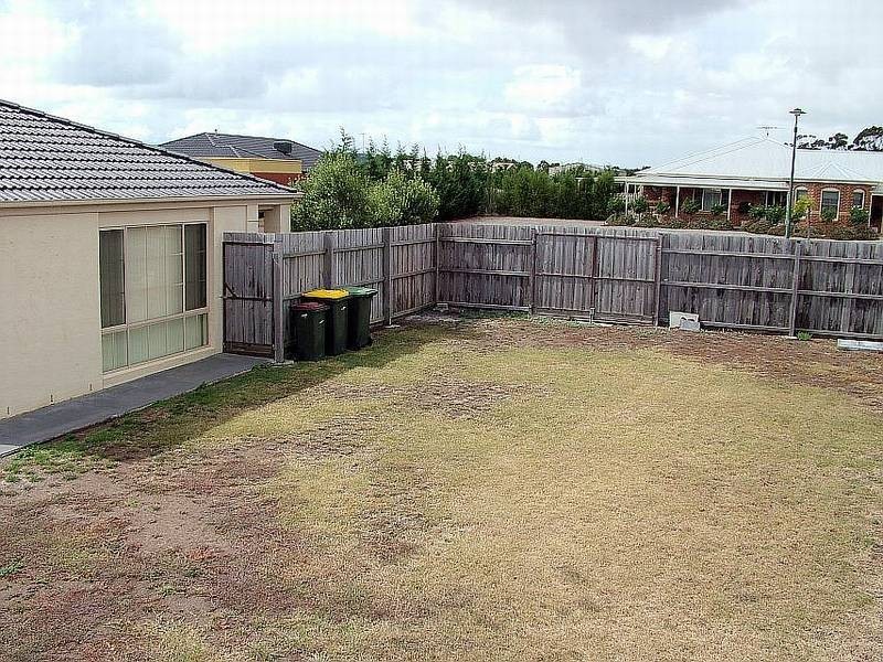 48 Canowindra Way, Leopold VIC 3224