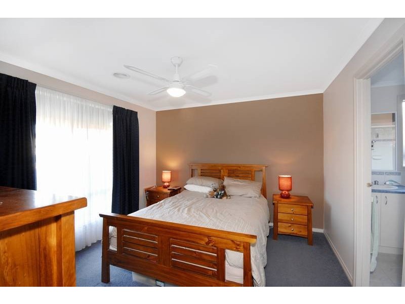 2 Heywood Court, Leopold VIC 3224