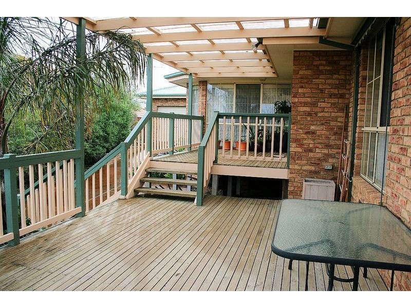 26 Washington Gardens, Leopold VIC 3224