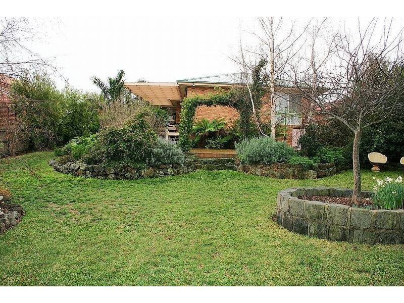 26 Washington Gardens, Leopold VIC 3224