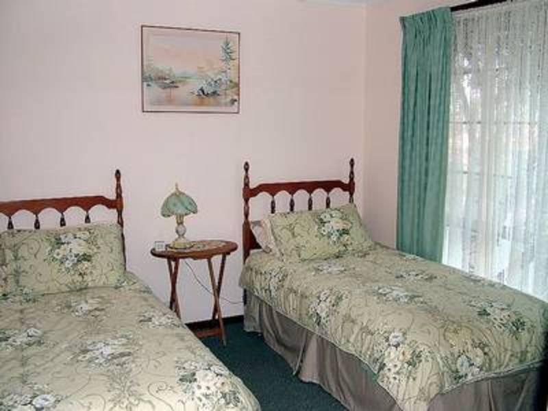 2/44-46 Ash Road, Leopold VIC 3224