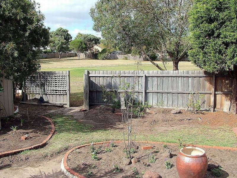 42 Allambie Street, Leopold VIC 3224