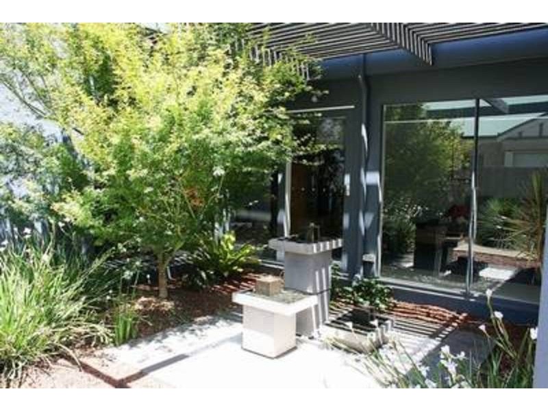 18 Waugh Court, Leopold VIC 3224