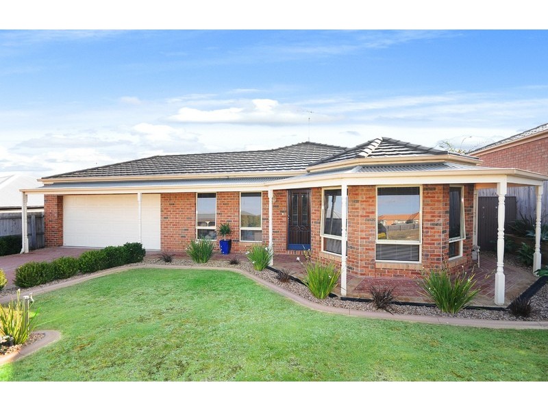 27 Huon Crescent, Leopold VIC 3224