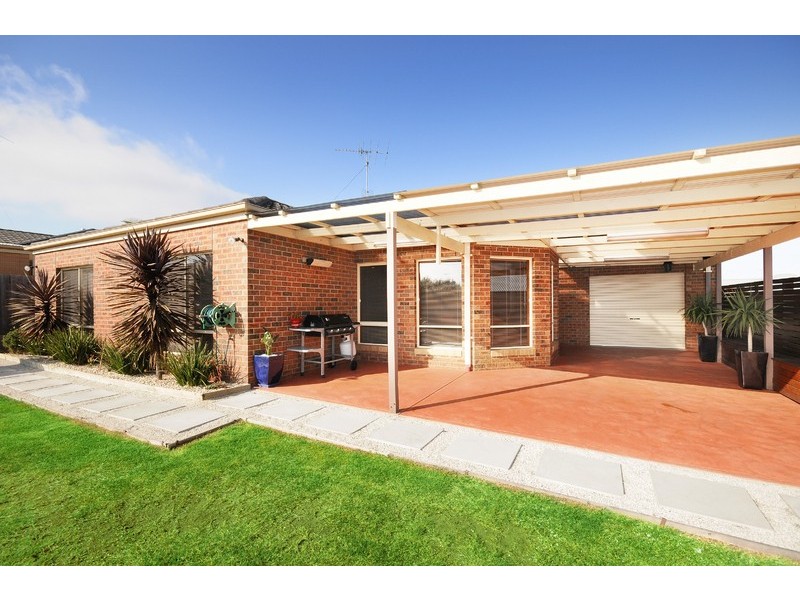 27 Huon Crescent, Leopold VIC 3224