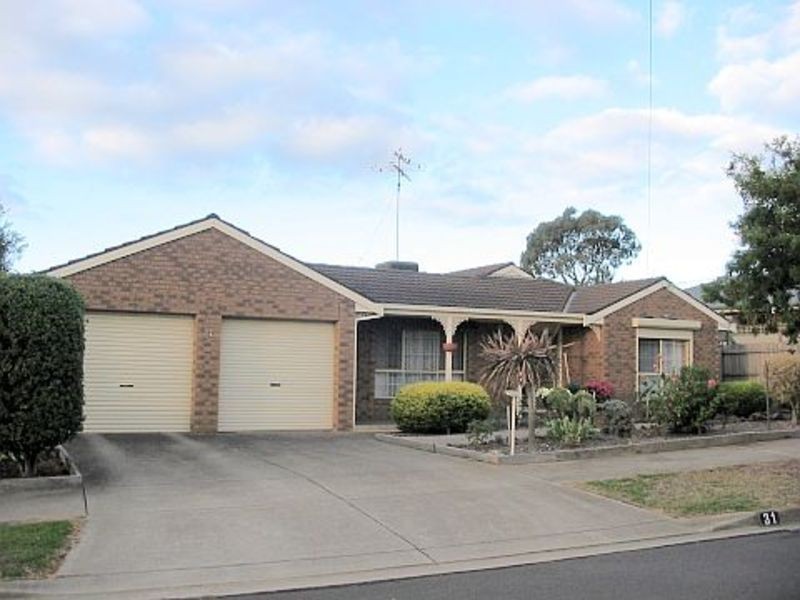 31 Darrambal Crescent, Leopold VIC 3224