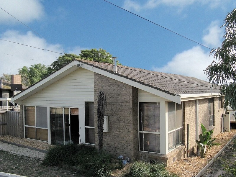 8 Darrambal Crescent, Leopold VIC 3224