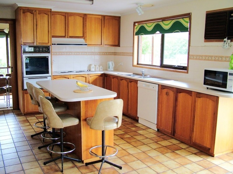 836 Bellarine Highway, Leopold VIC 3224