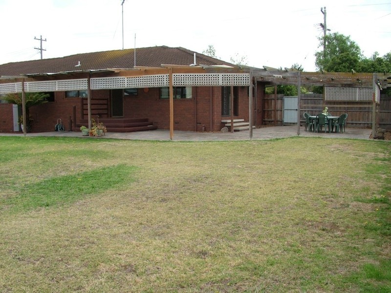 836 Bellarine Highway, Leopold VIC 3224