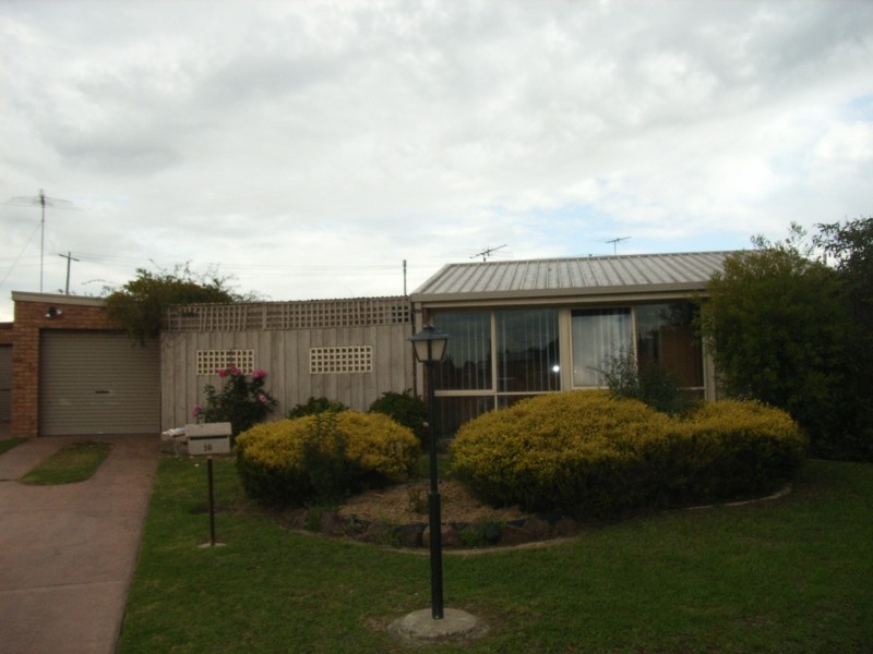 16 Lucy Court, St Albans Park VIC 3219