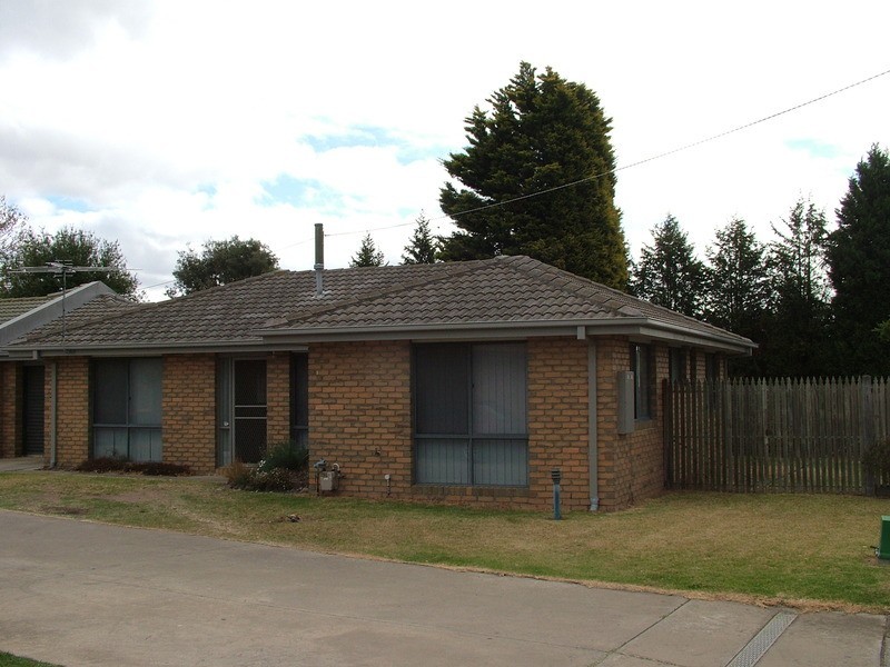 1/110 Townsend Road, St Albans Park VIC 3219