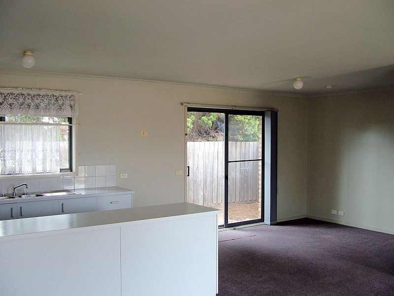 1/110 Townsend Road, St Albans Park VIC 3219