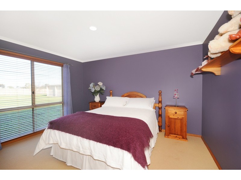 6 Cypress Crescent, Leopold VIC 3224