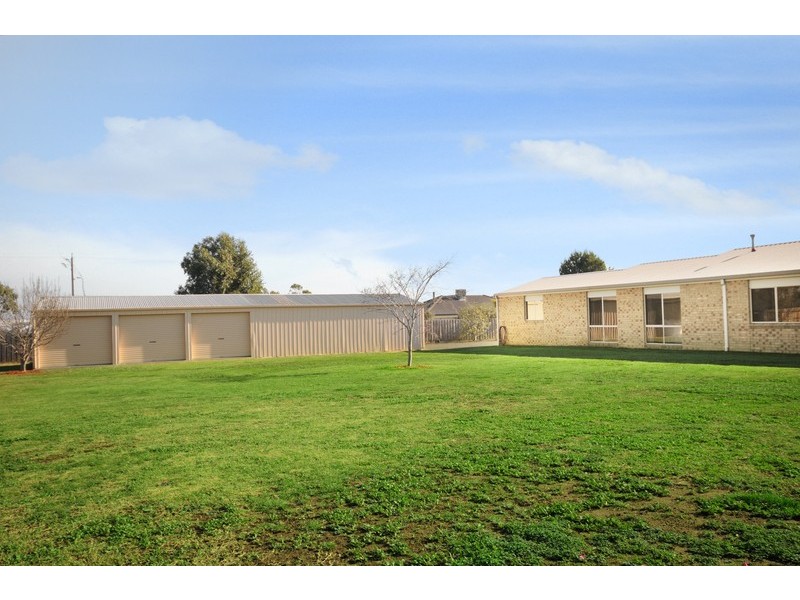 6 Cypress Crescent, Leopold VIC 3224