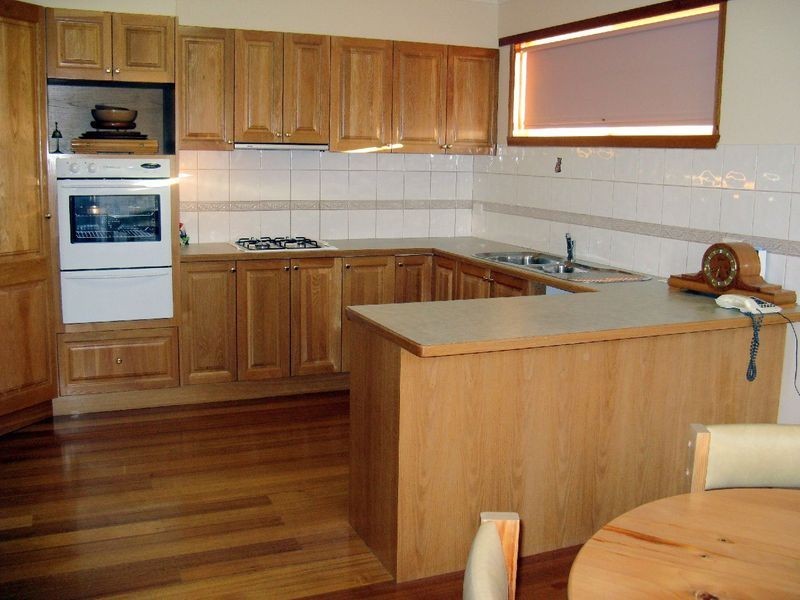 2/27 Allambie Street, Leopold VIC 3224