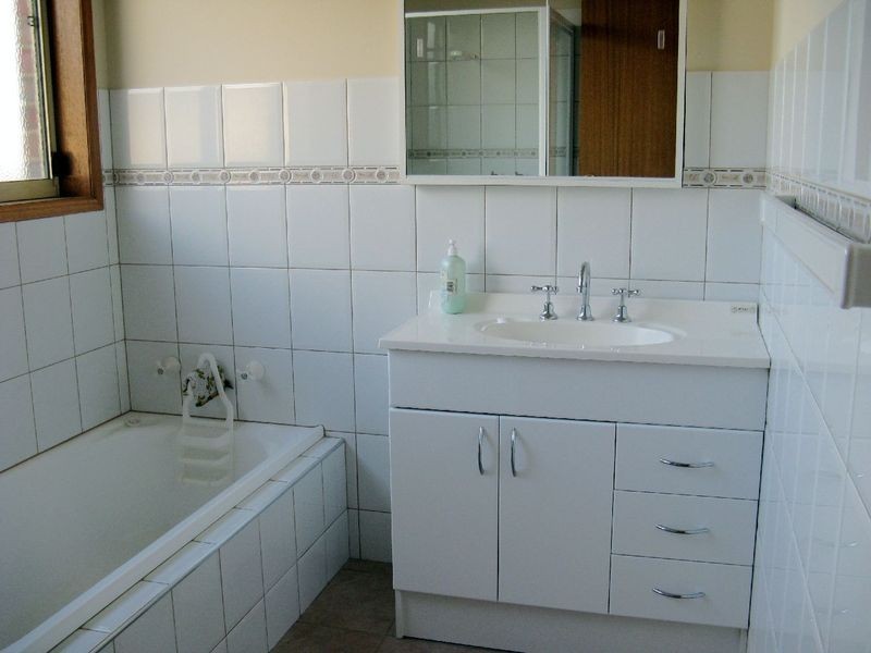 2/27 Allambie Street, Leopold VIC 3224