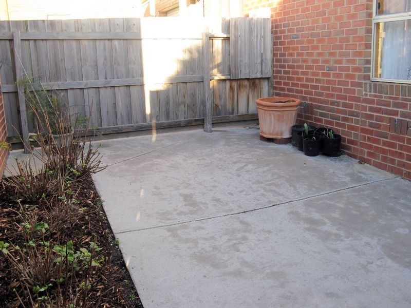 2/27 Allambie Street, Leopold VIC 3224