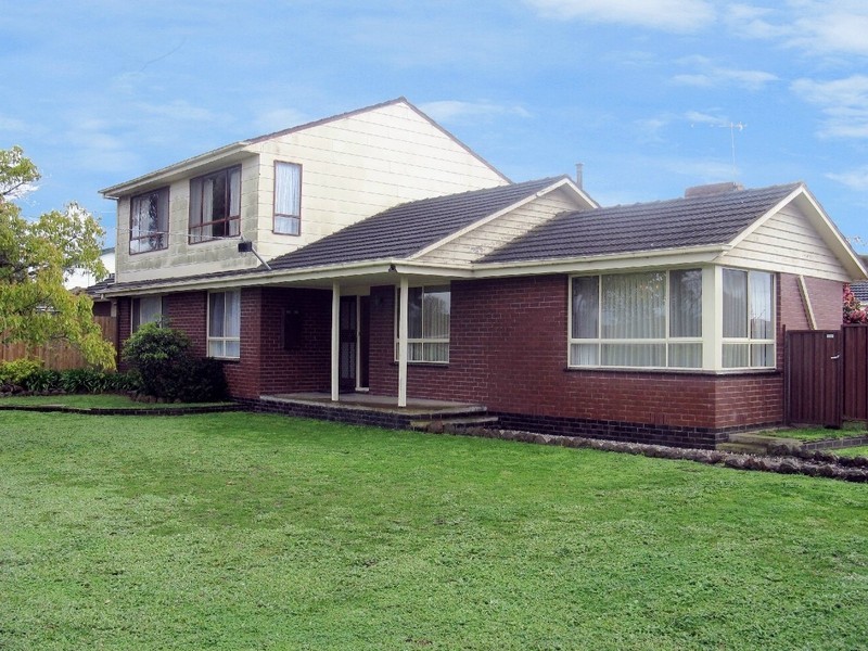 4 Claremont Drive, Leopold VIC 3224