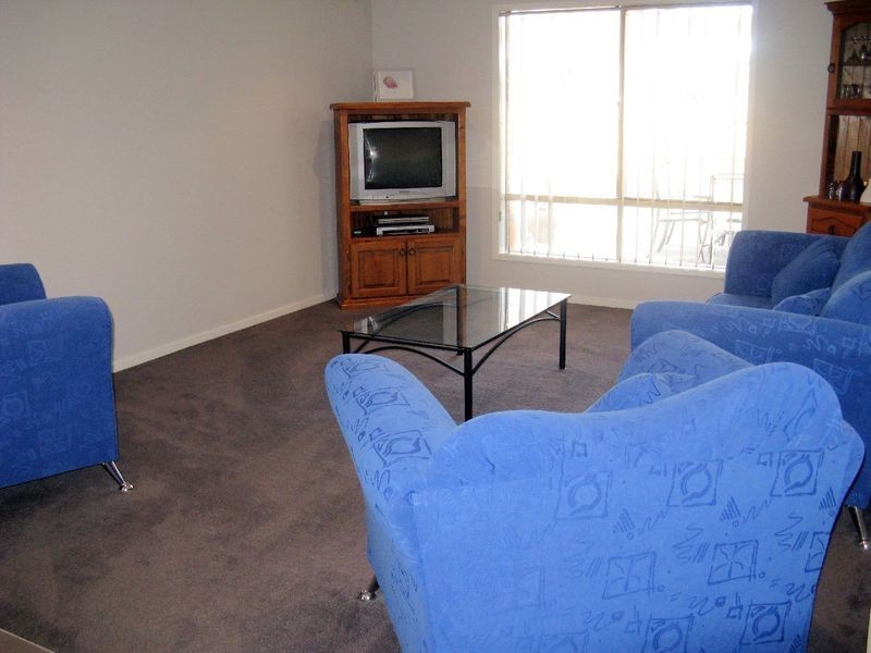 6 Blake Drive, Leopold VIC 3224