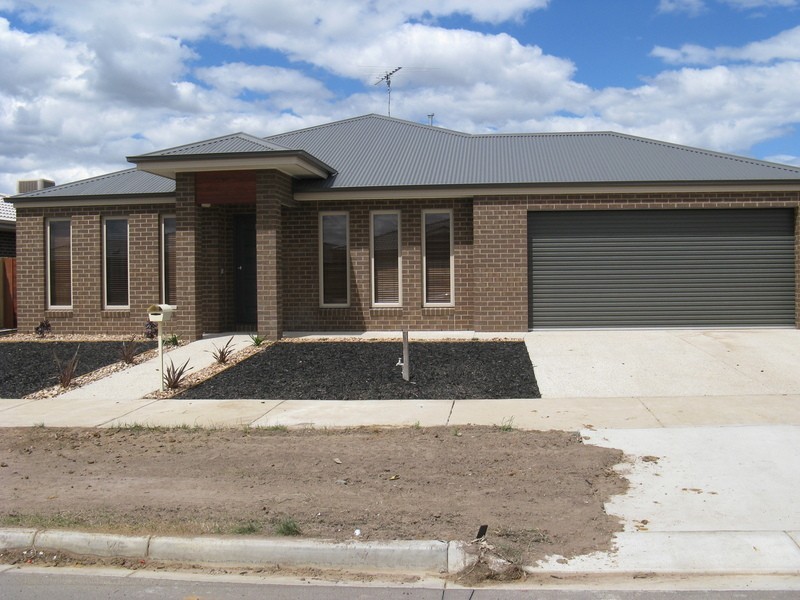 71 Hoddle Drive, Leopold VIC 3224
