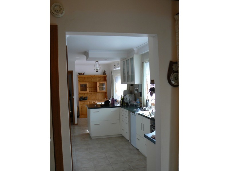 8 Alida Court, Leopold VIC 3224