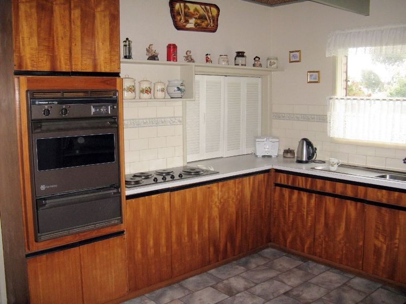 8 Clivedon Court, Leopold VIC 3224