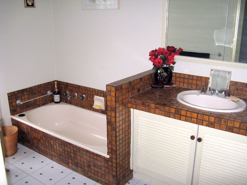 8 Clivedon Court, Leopold VIC 3224