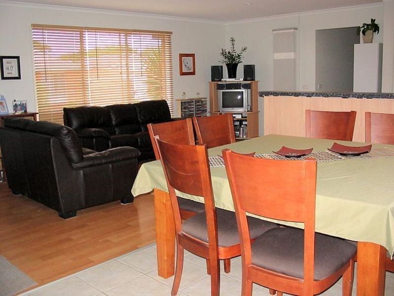 10 Trixia Place, Leopold VIC 3224