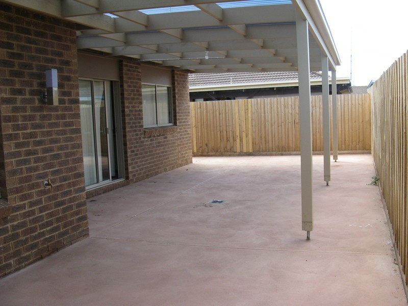 14 Thompson Street, Whittington VIC 3219