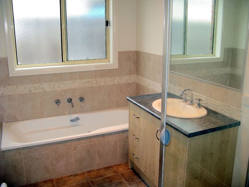 83 Canowindra Way, Leopold VIC 3224