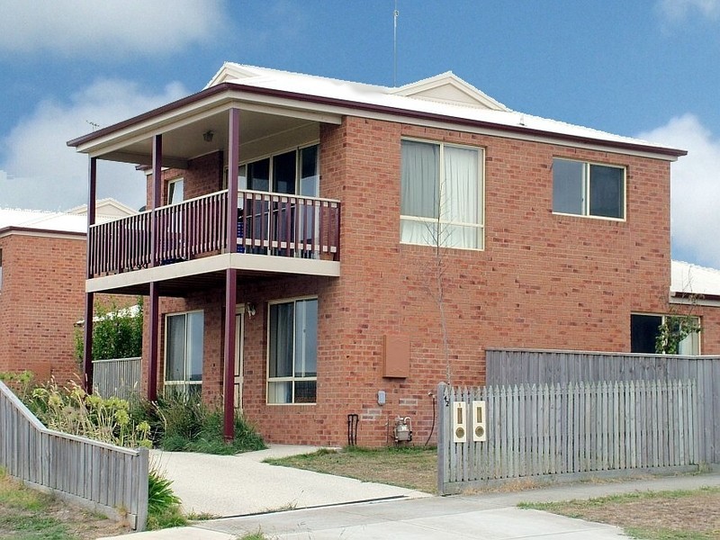 1/42 Donvale Drive, Leopold VIC 3224