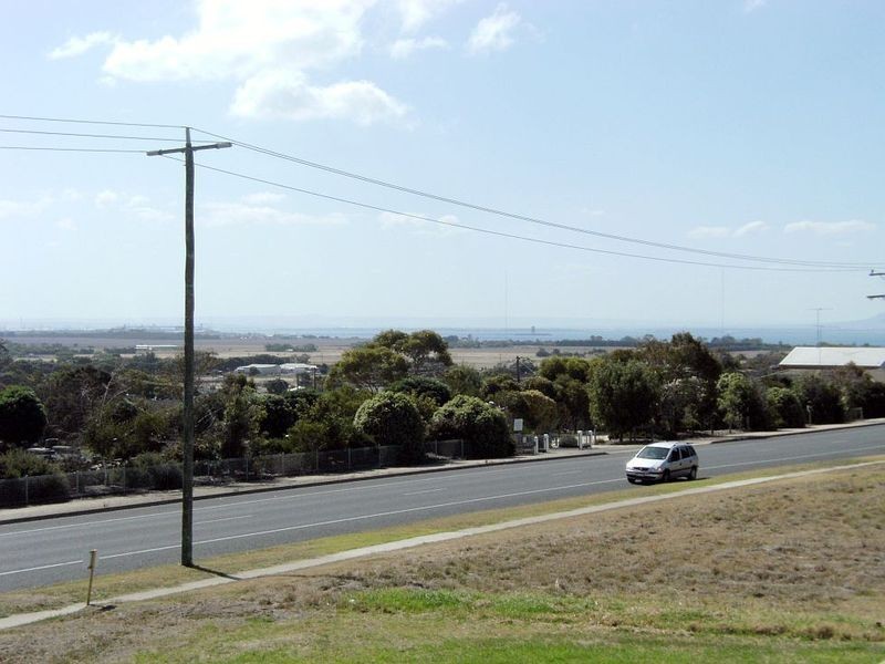 1/42 Donvale Drive, Leopold VIC 3224