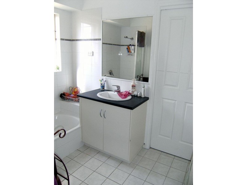 1/42 Donvale Drive, Leopold VIC 3224