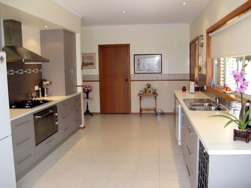 26 Rebecca Drive, Leopold VIC 3224