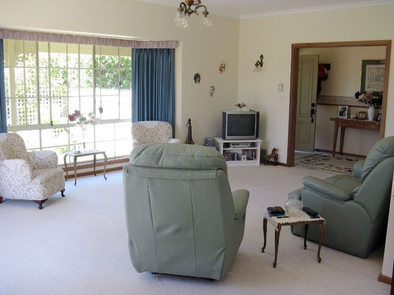 26 Rebecca Drive, Leopold VIC 3224