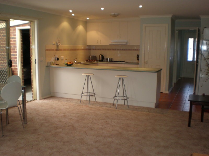 17 Huon Crescent, Leopold VIC 3224