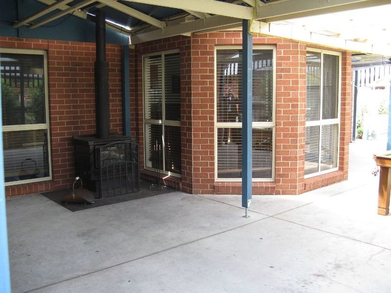 19 Fabian Place, Leopold VIC 3224