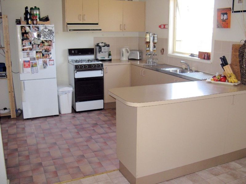 62 Burlington Crescent, Leopold VIC 3224