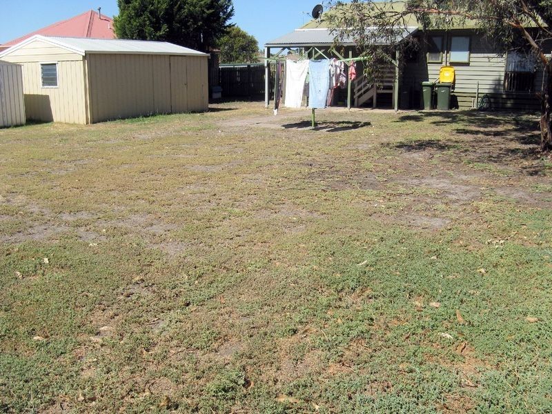 62 Burlington Crescent, Leopold VIC 3224