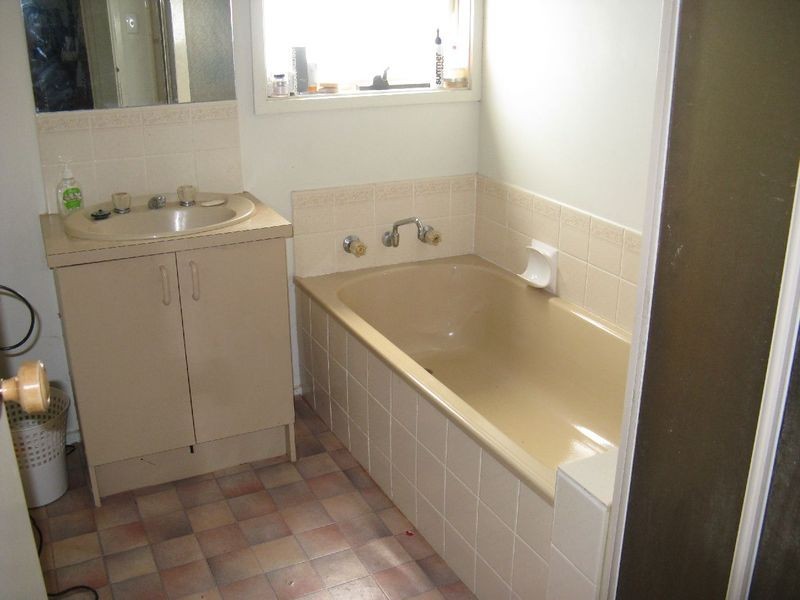 62 Burlington Crescent, Leopold VIC 3224