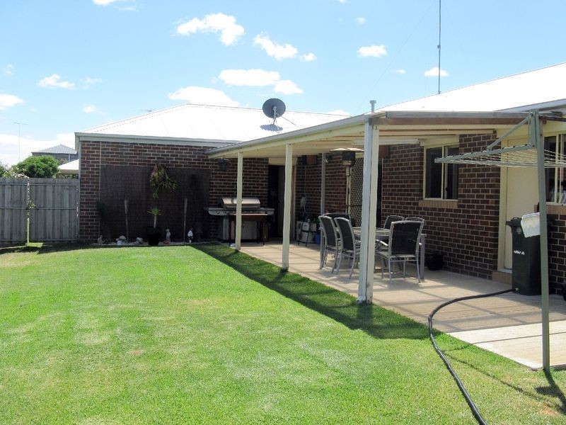 19 Pine Grove, Leopold VIC 3224