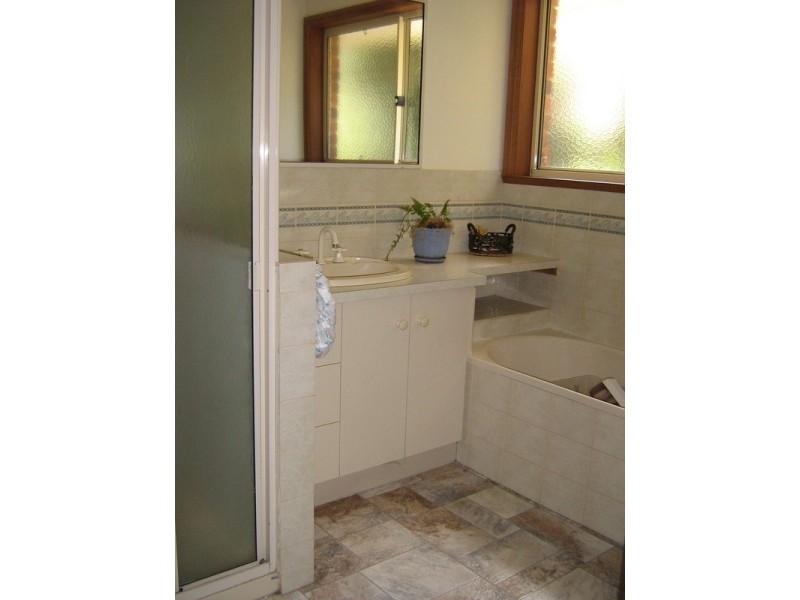 10 Kambalda Court, Leopold VIC 3224