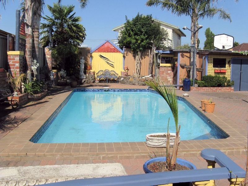 10 Allanvale Avenue, Leopold VIC 3224